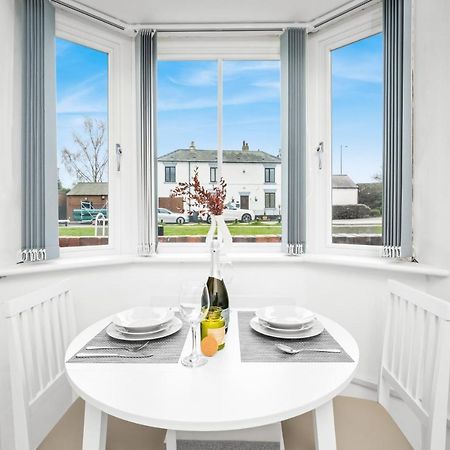 Beautiful Waterside Apartment - Parking - Perry Barr - Top Rated เบอร์มิงแฮม ภายนอก รูปภาพ