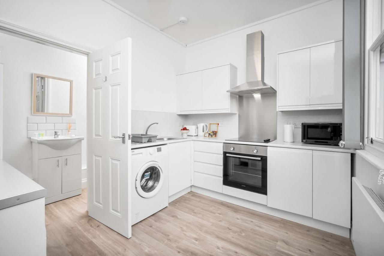 Beautiful Waterside Apartment - Parking - Perry Barr - Top Rated เบอร์มิงแฮม ภายนอก รูปภาพ